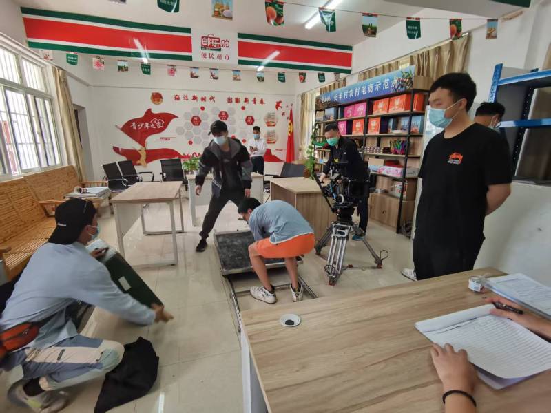 一支视频激活品牌生命力｜南湖区产品视频拍摄公司的创意魔法秀